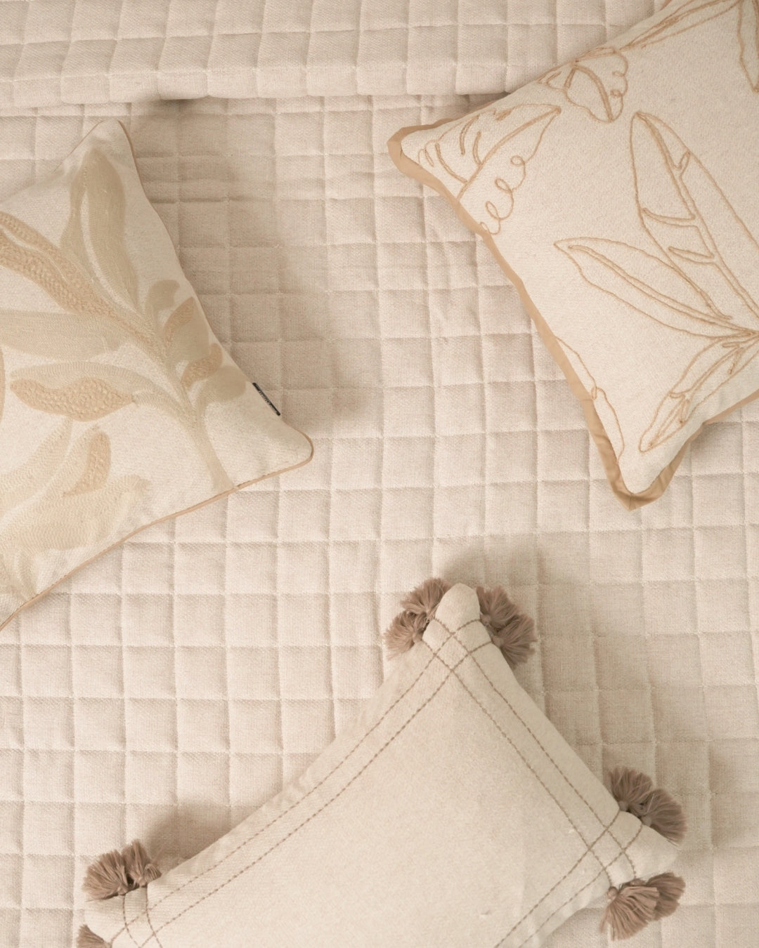 Meadow Palm Springs Embroidered Beige Cushion Cover (Size : 16"X16")