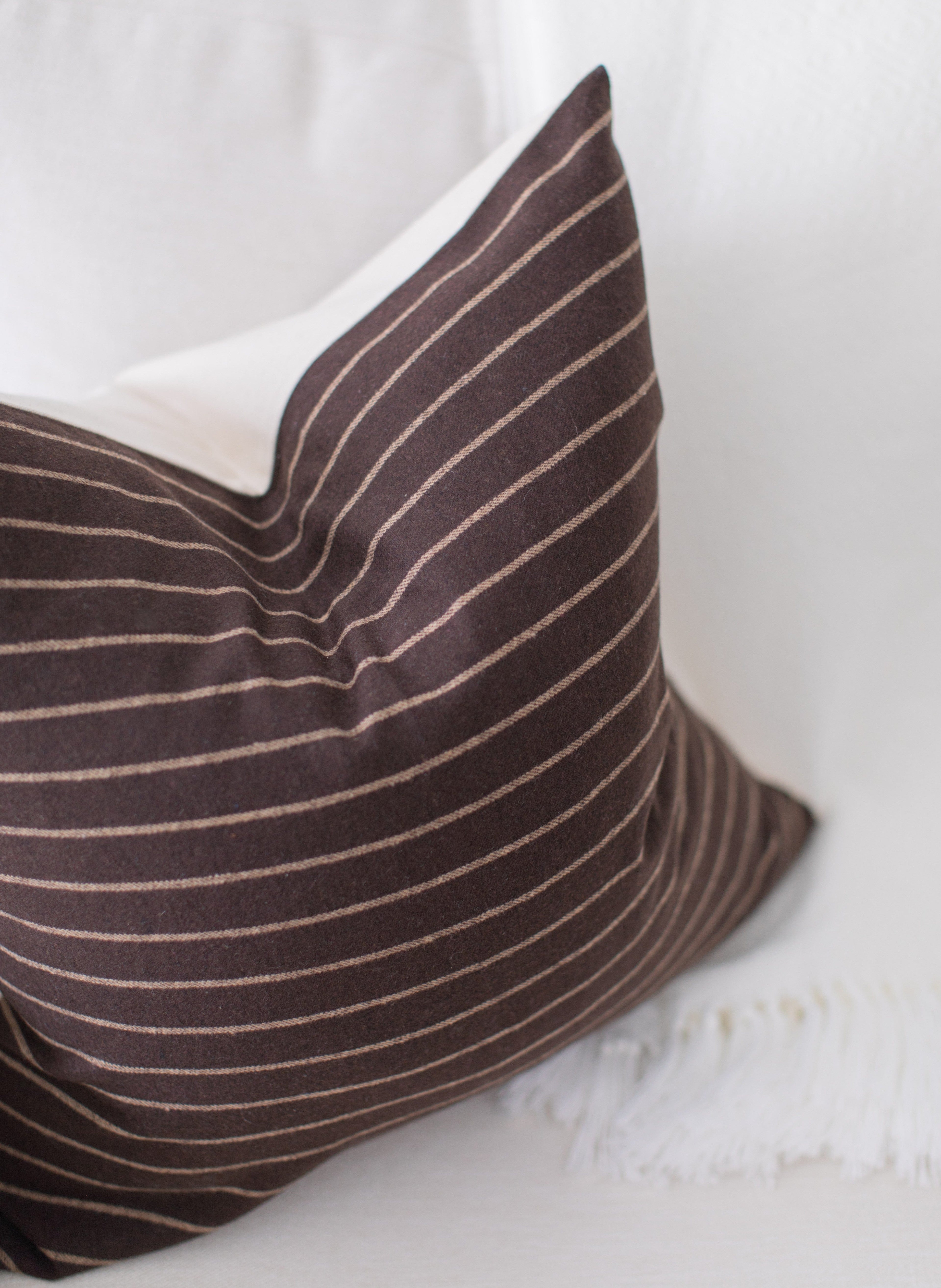 Catelia Pillow Cover
