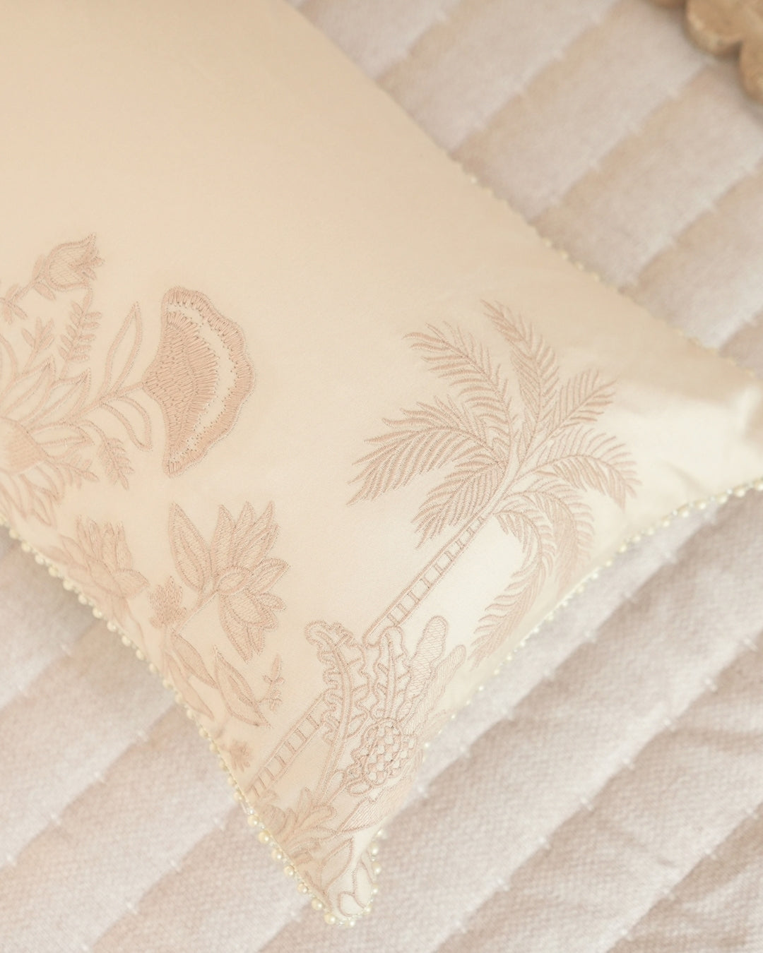 Mirage Garden Palm Springs Embroidered Oats Beige Cushion Cover (Size : 12"X18")