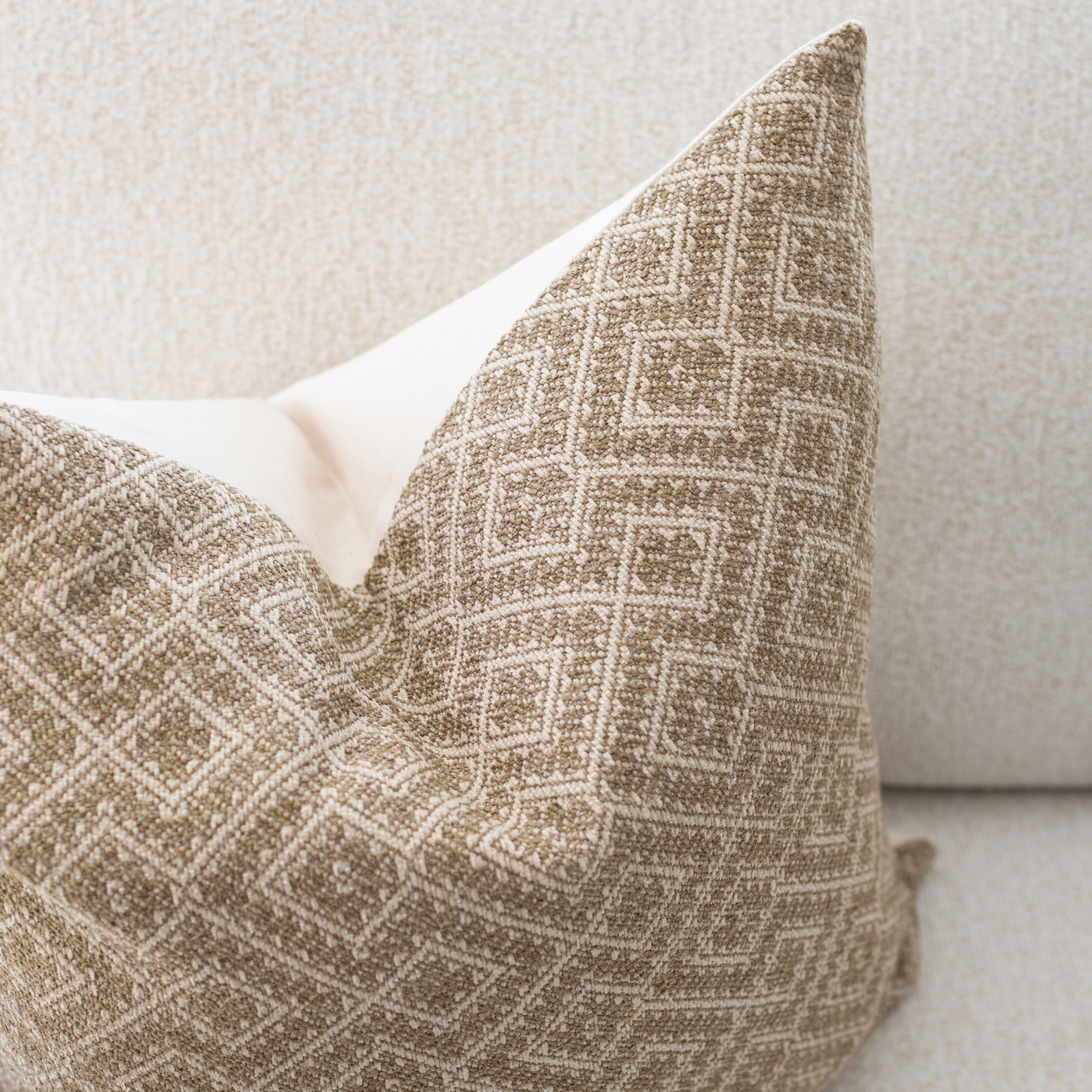 Everly Pillow Cover
