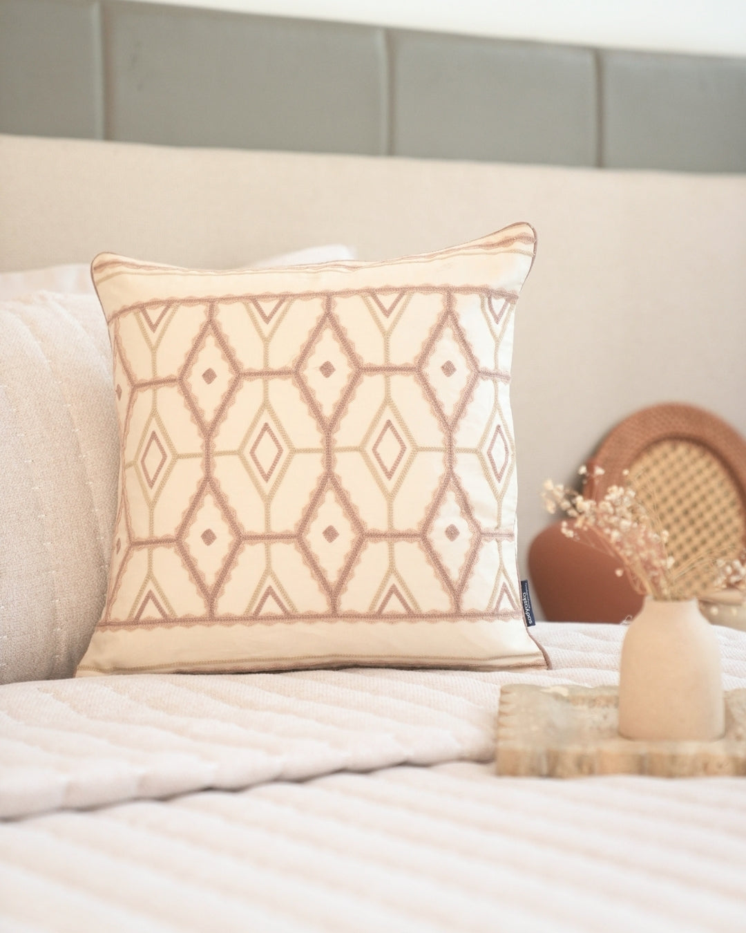 Sonora Palm Springs Embroidered Oats Beige Cushion Cover (Size : 16"X16")